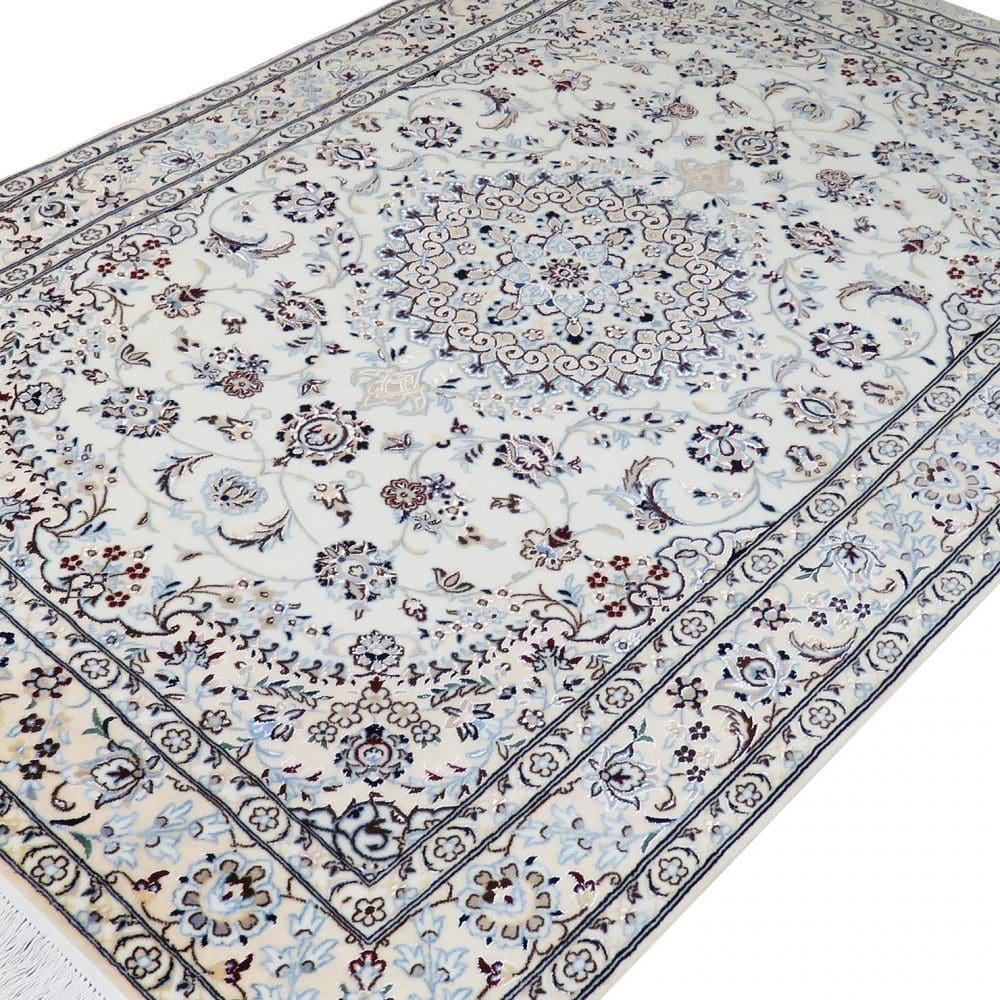 Nain Persian Rug — hand-knotted, 125 × 195 cm, Wool