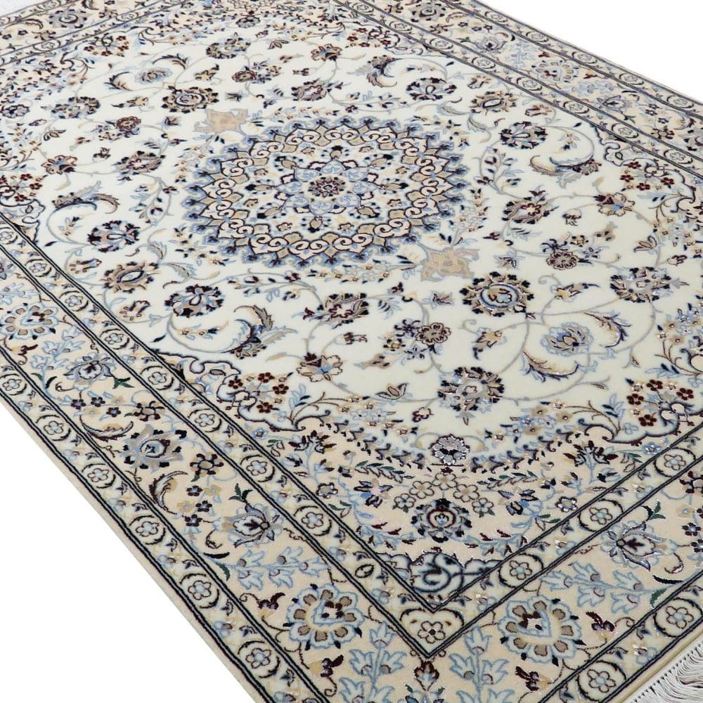 Nain Persian Rug — hand-knotted, 125 × 195 cm, Wool