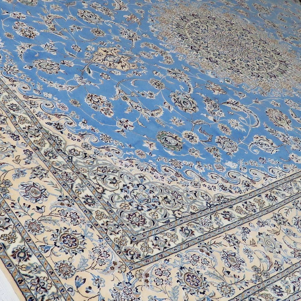 perserteppich-nain-6la-260-x-350-cm-seide-schurwolle-handgeknupft-1 Nain Persian Rug — hand-knotted, 260 × 350 cm, Wool & Silk