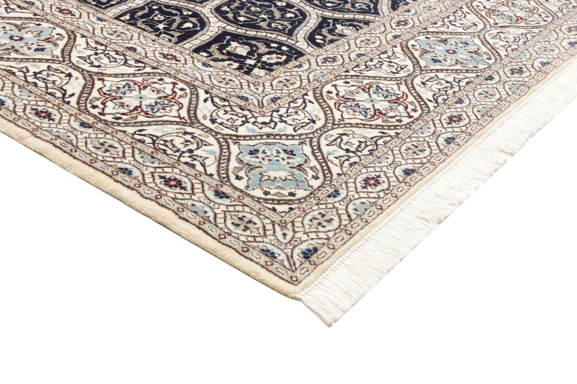 Nain Persian Rug — hand-knotted, 213 × 311 cm, Wool