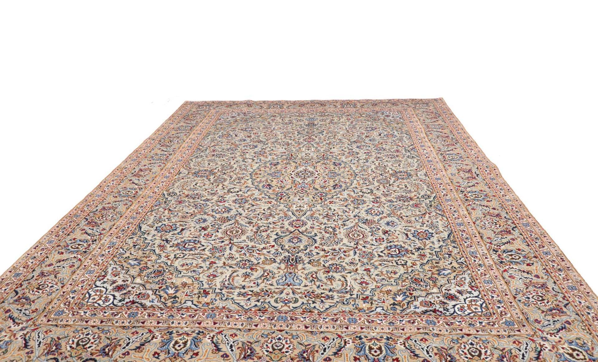 Kashan Persian Rug — hand-knotted, 276 × 399 cm, Wool