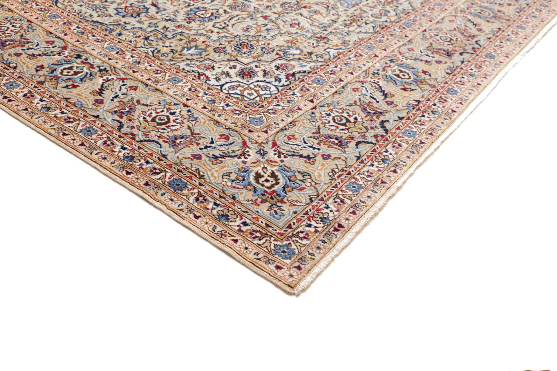 Kashan Persian Rug — hand-knotted, 276 × 399 cm, Wool
