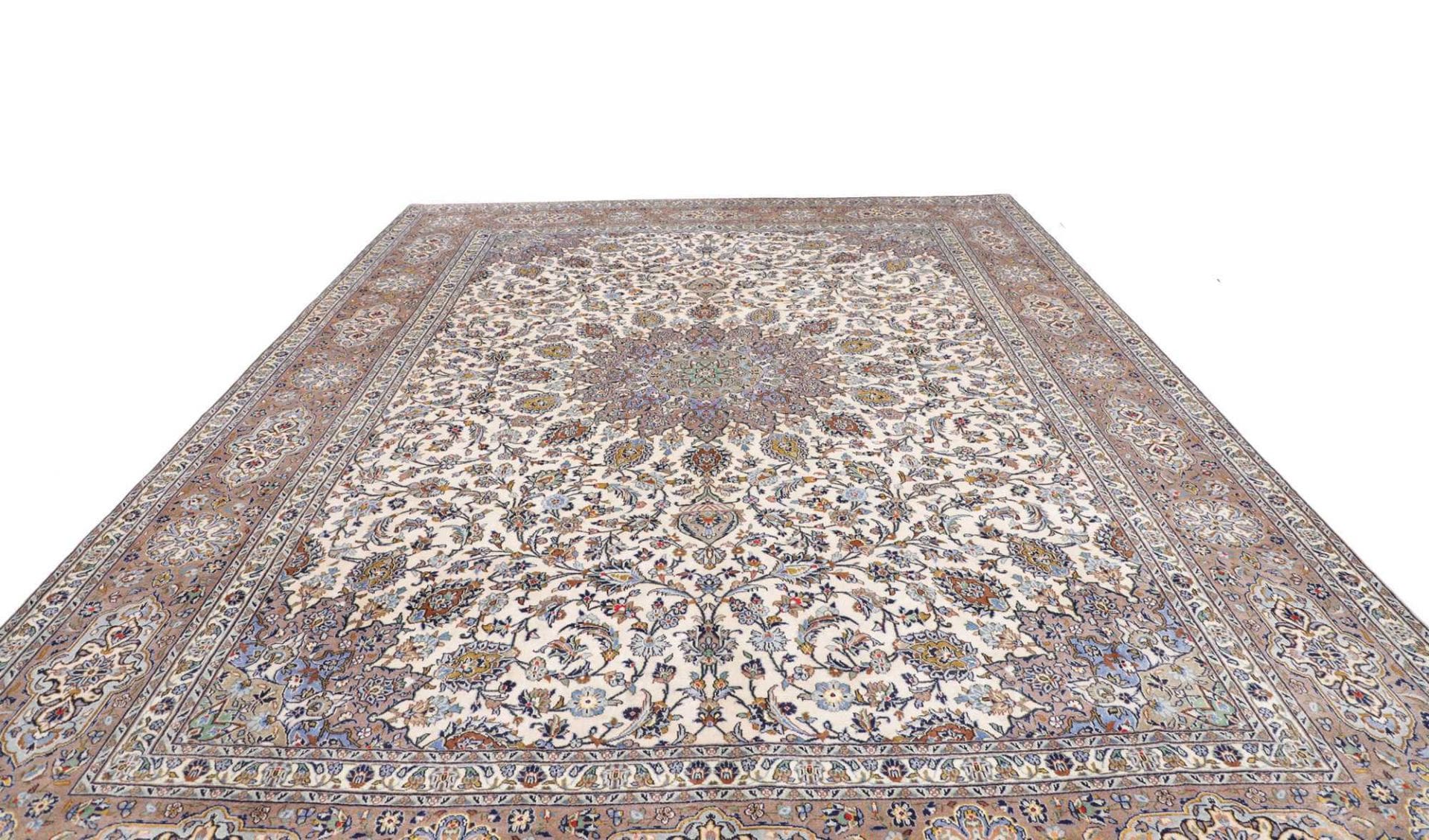 Hand-Knotted Wool Kashan Persian Rug, 301 × 389 cm
