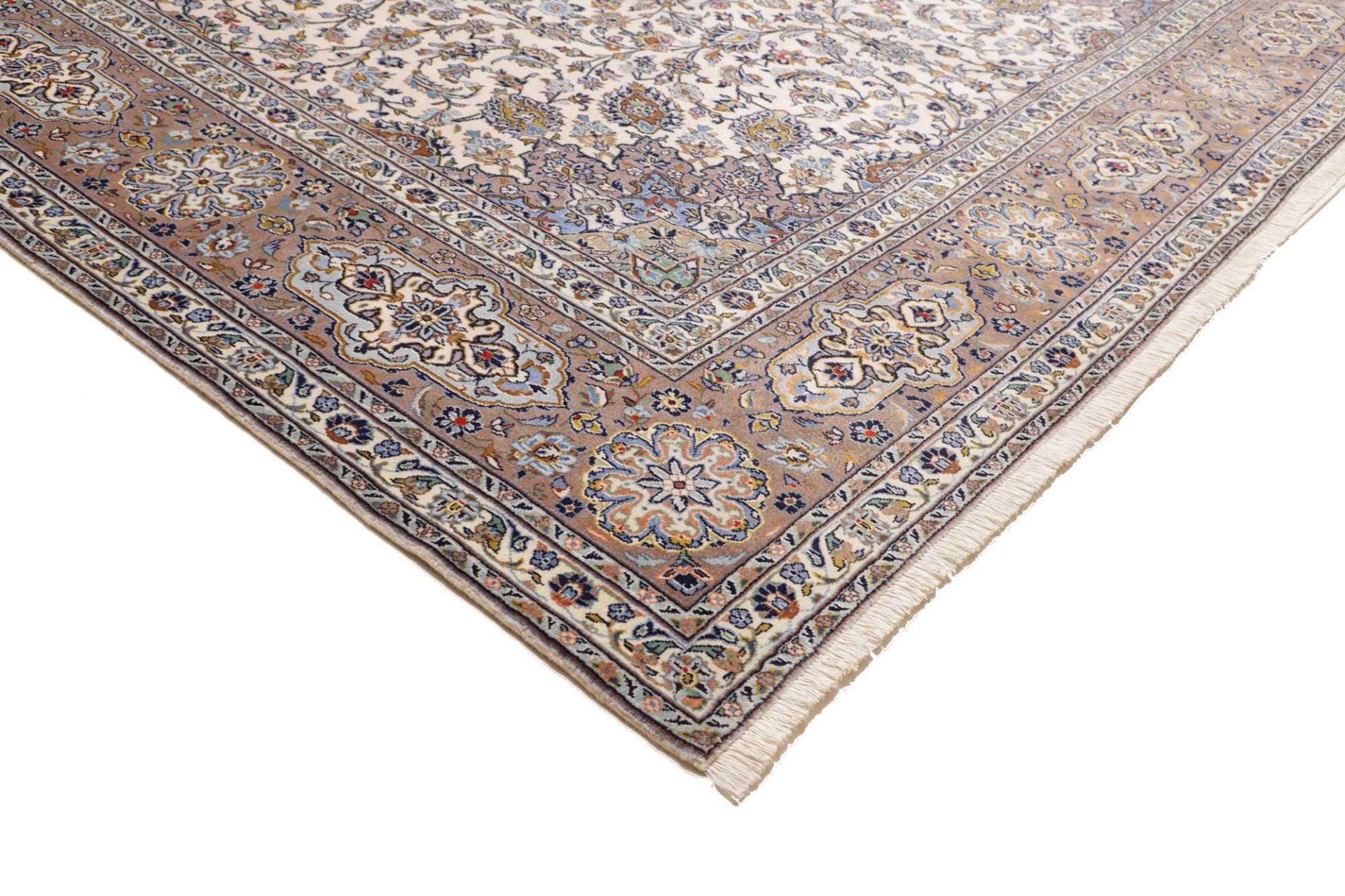 Hand-Knotted Wool Kashan Persian Rug, 301 × 389 cm