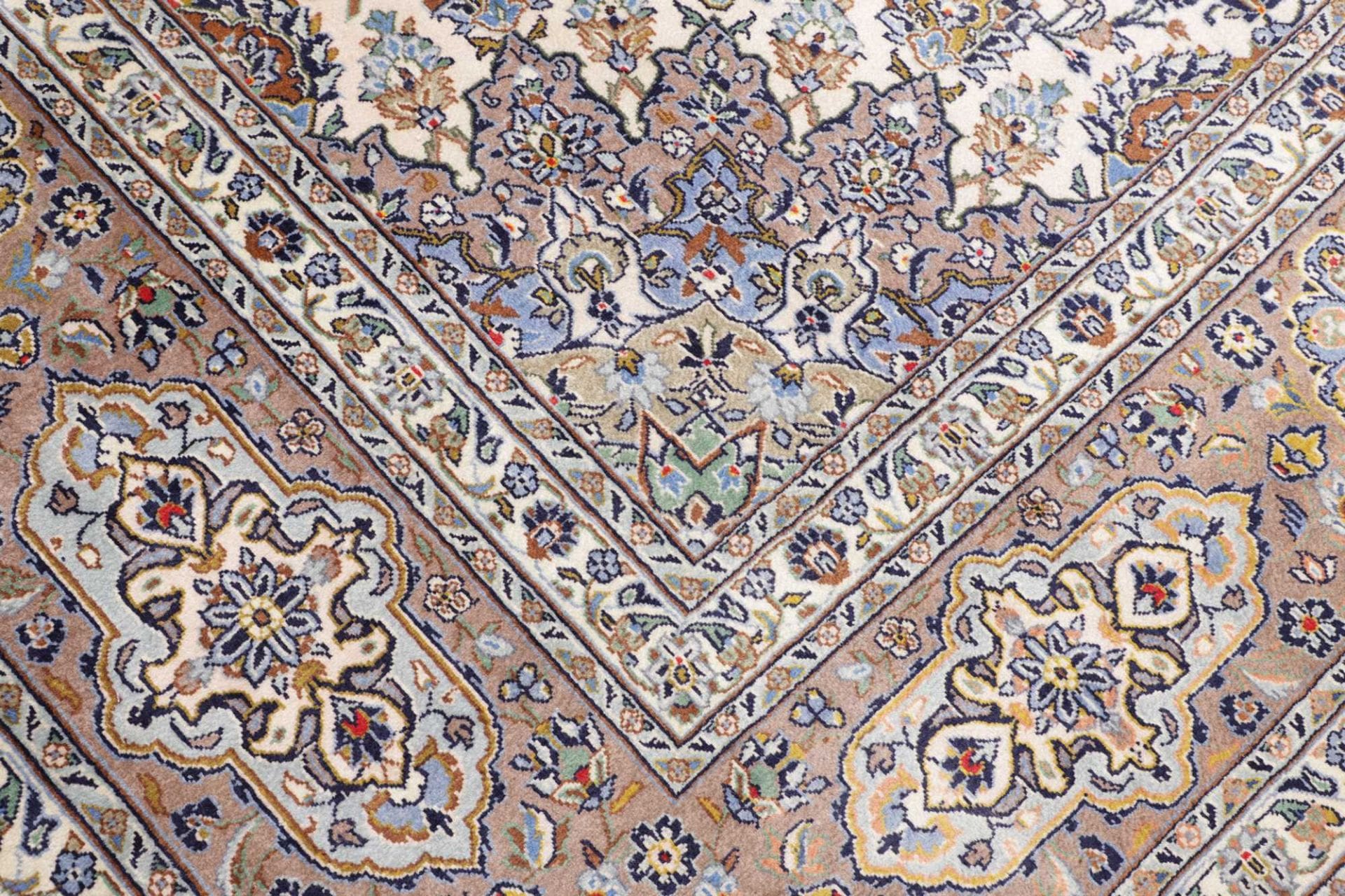 Hand-Knotted Wool Kashan Persian Rug, 301 × 389 cm