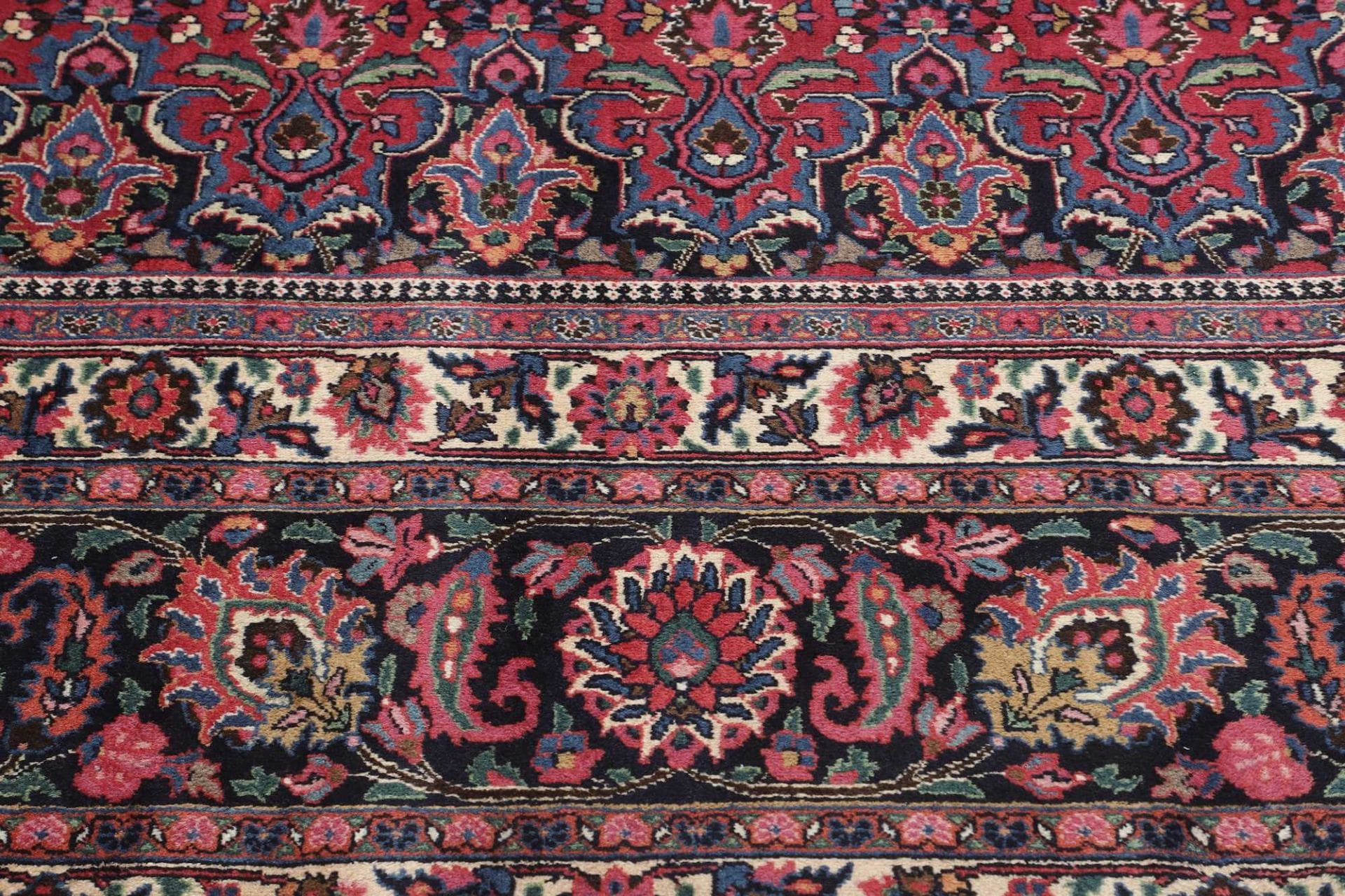 Mashhad Persian Rug 361 × 487 cm, Wool, hand-knotted