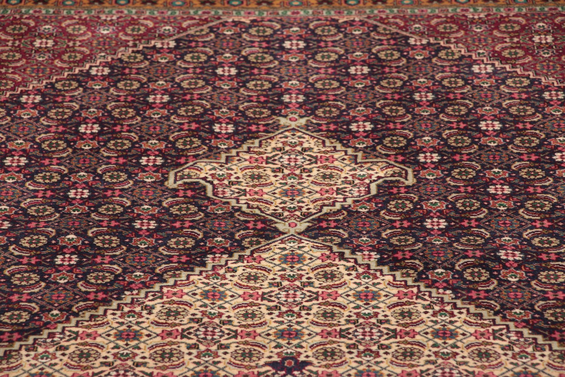 perserteppich-tabriz-295-x-390-cm-schurwolle-seide-handgeknupft-14 Tabriz Persian Rug 295 × 390 cm, Wool & Silk, hand-knotted