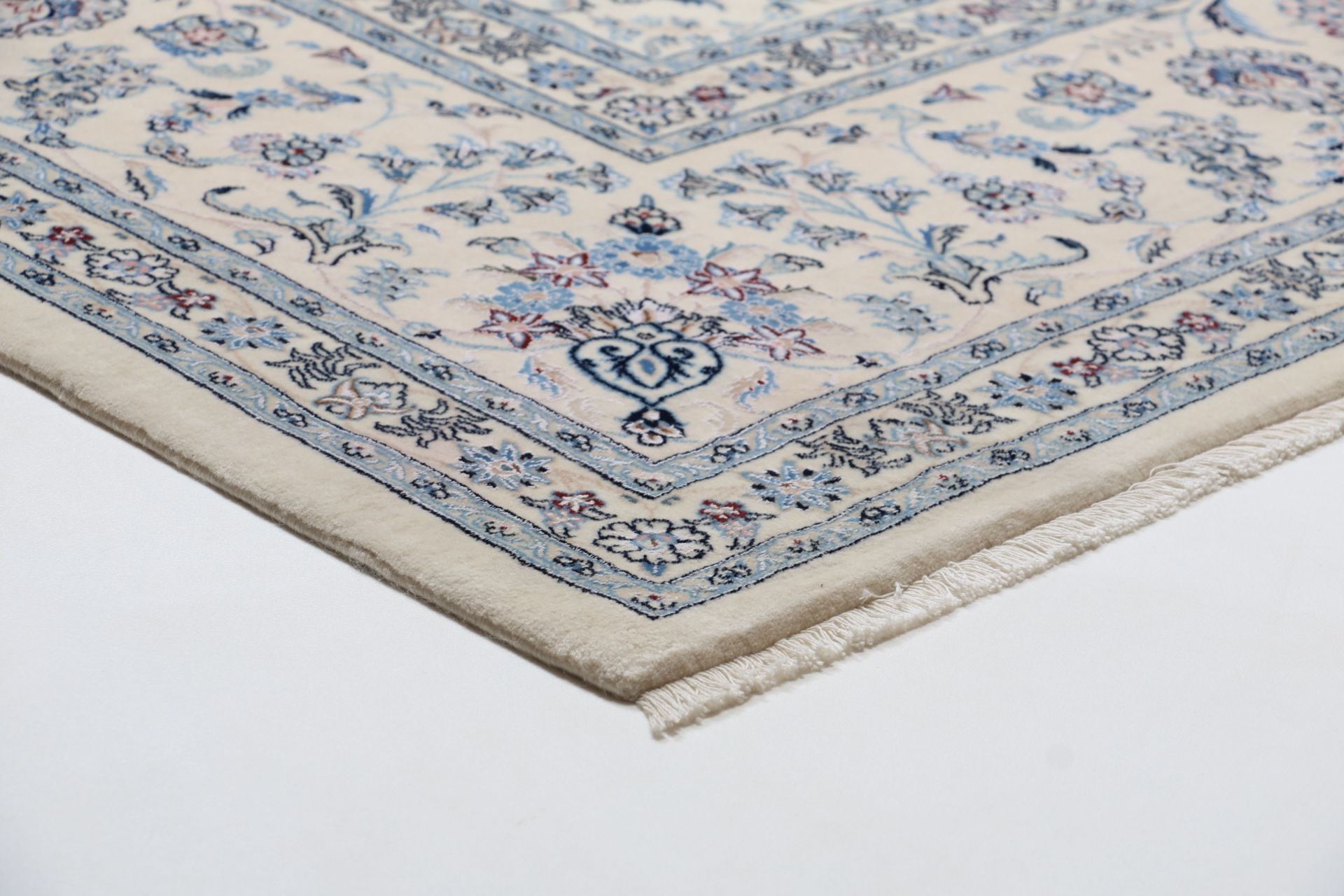 Nain Persian Rug 300 × 410 cm, Wool & Silk, hand-knotted