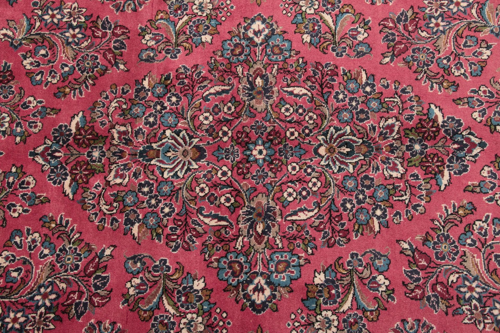 Hand-Knotted Wool Sarouk Persian Rug, 305 × 400 cm