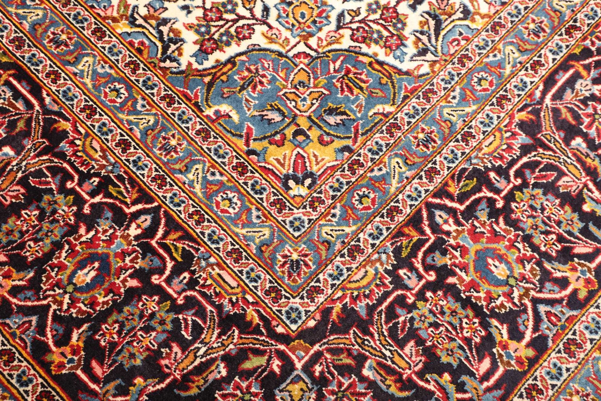 perserteppich-kashan-304-x-413-cm-schurwolle-handgeknupft-hochwertig-5 Kashan Persian Rug — hand-knotted, 304 × 413 cm, Wool