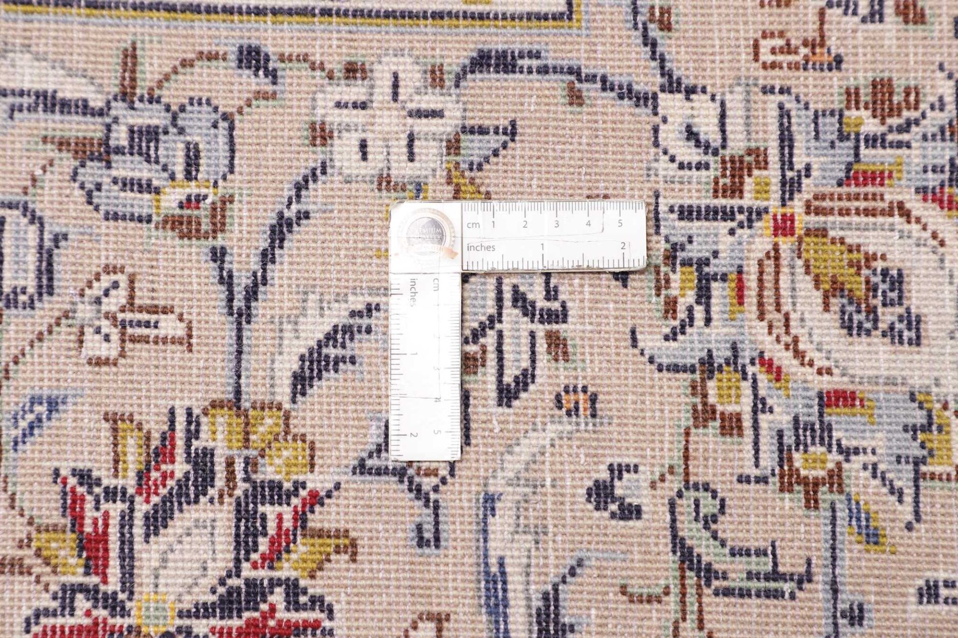 Hand-Knotted Wool Kashan Persian Rug, 291 × 402 cm