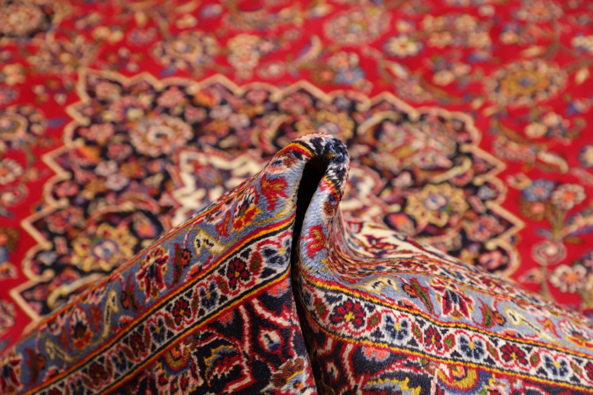 Kashan Persian Rug — hand-knotted, 289 × 394 cm, Wool