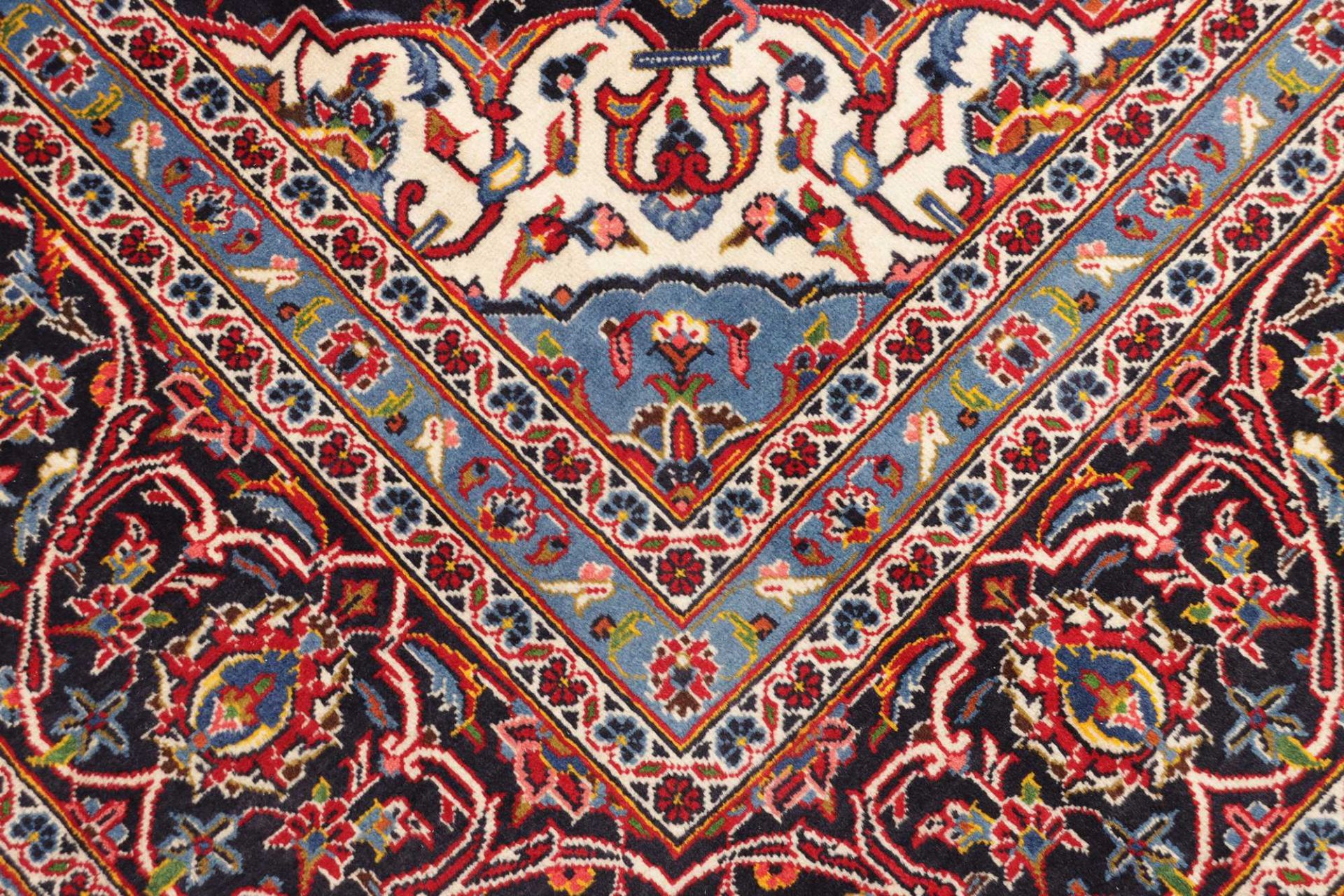 Kashan Persian Rug 284 × 412 cm, Wool, hand-knotted