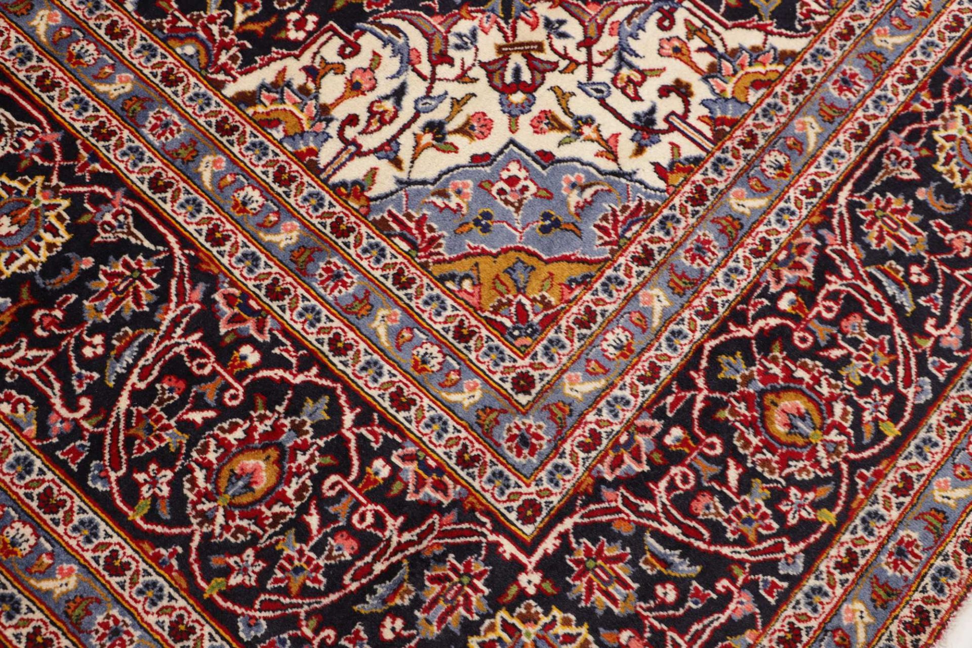 Kashan Persian Rug — hand-knotted, 303 × 404 cm, Wool