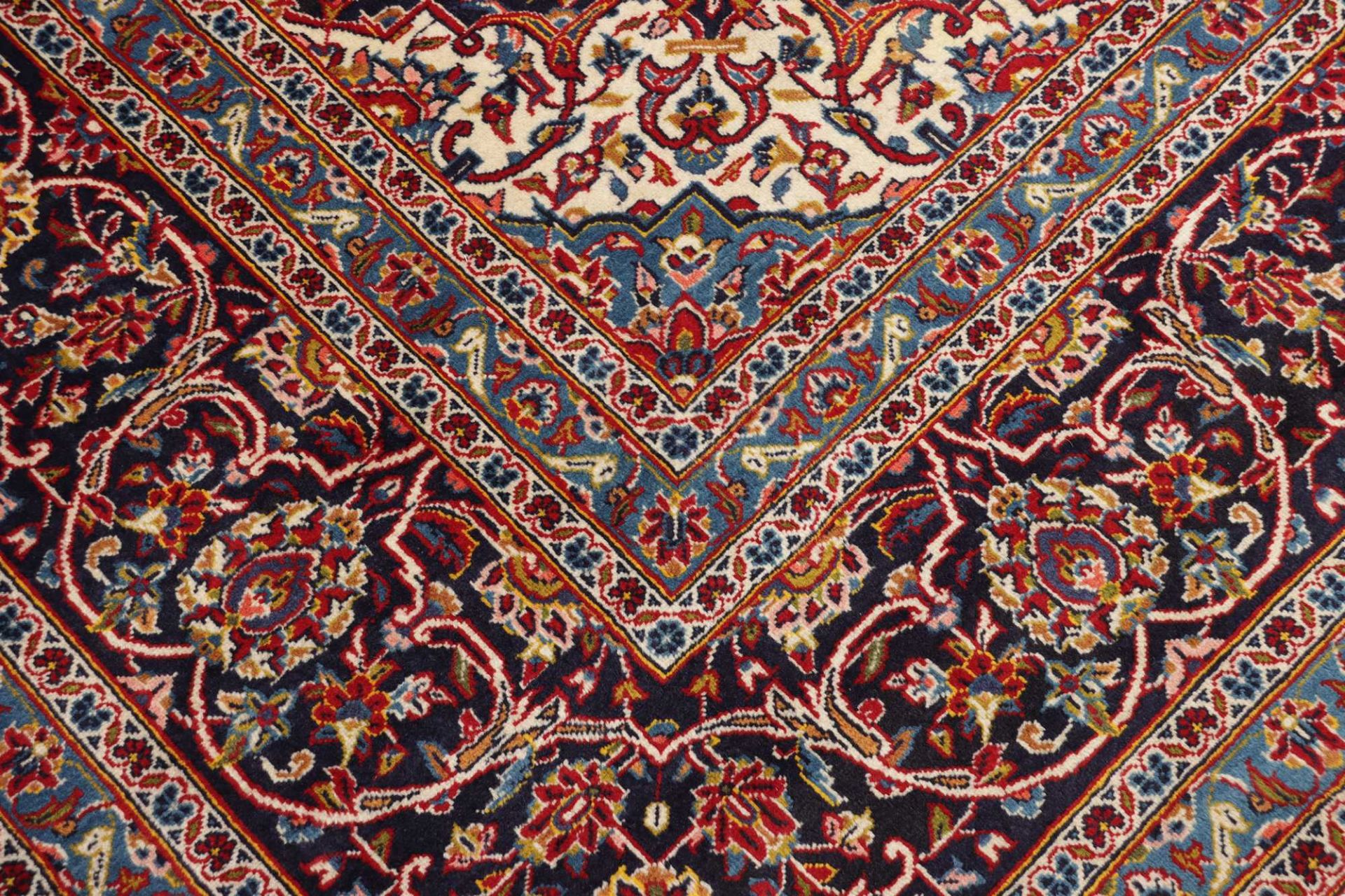 perserteppich-kashan-301-x-399-cm-schurwolle-handgeknupft-hochwertig-5 Hand-Knotted Wool Kashan Persian Rug, 301 × 399 cm