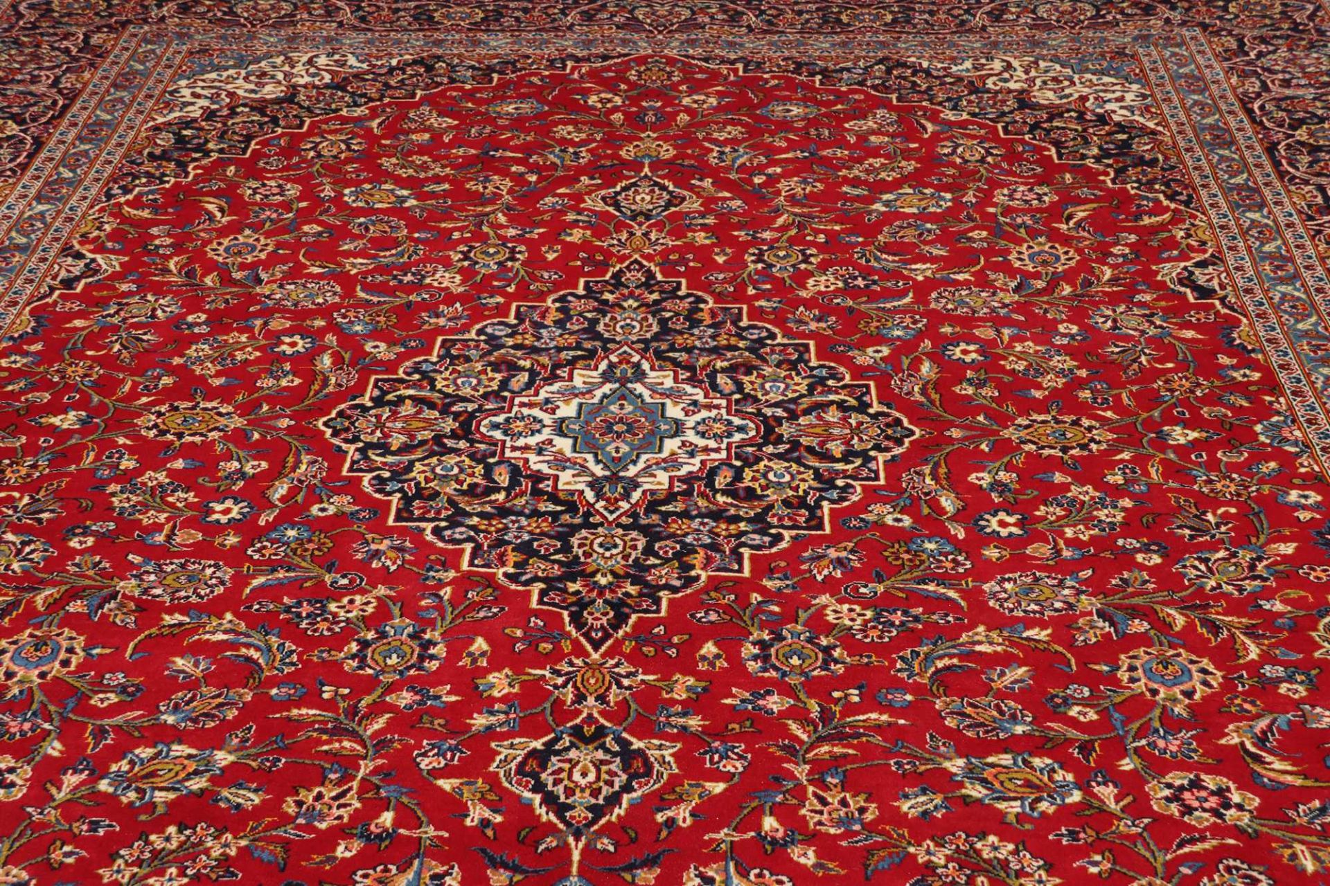 perserteppich-kashan-301-x-399-cm-schurwolle-handgeknupft-hochwertig-7 Hand-Knotted Wool Kashan Persian Rug, 301 × 399 cm