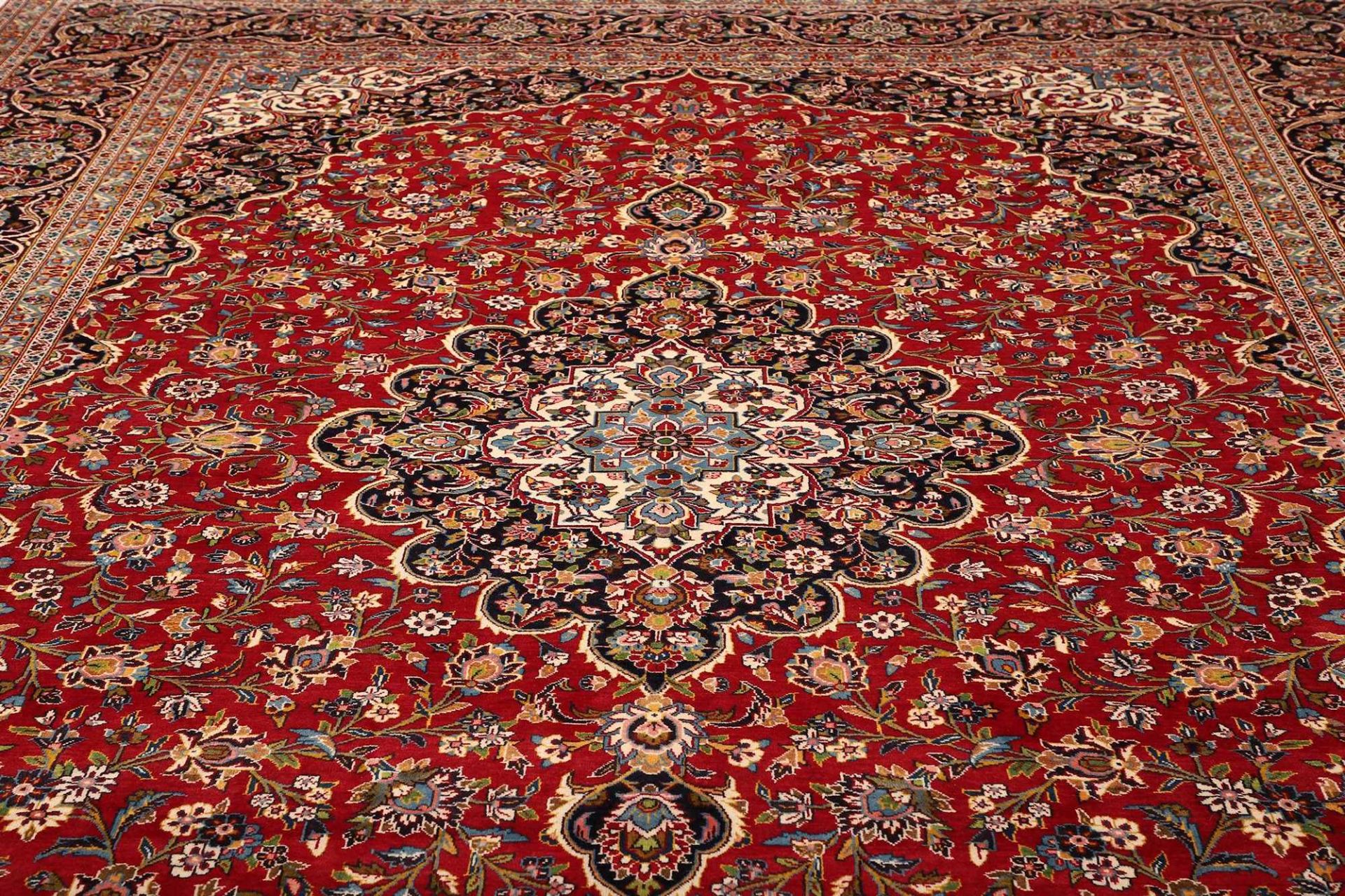 Kashan Persian Rug 307 × 426 cm, Wool, hand-knotted