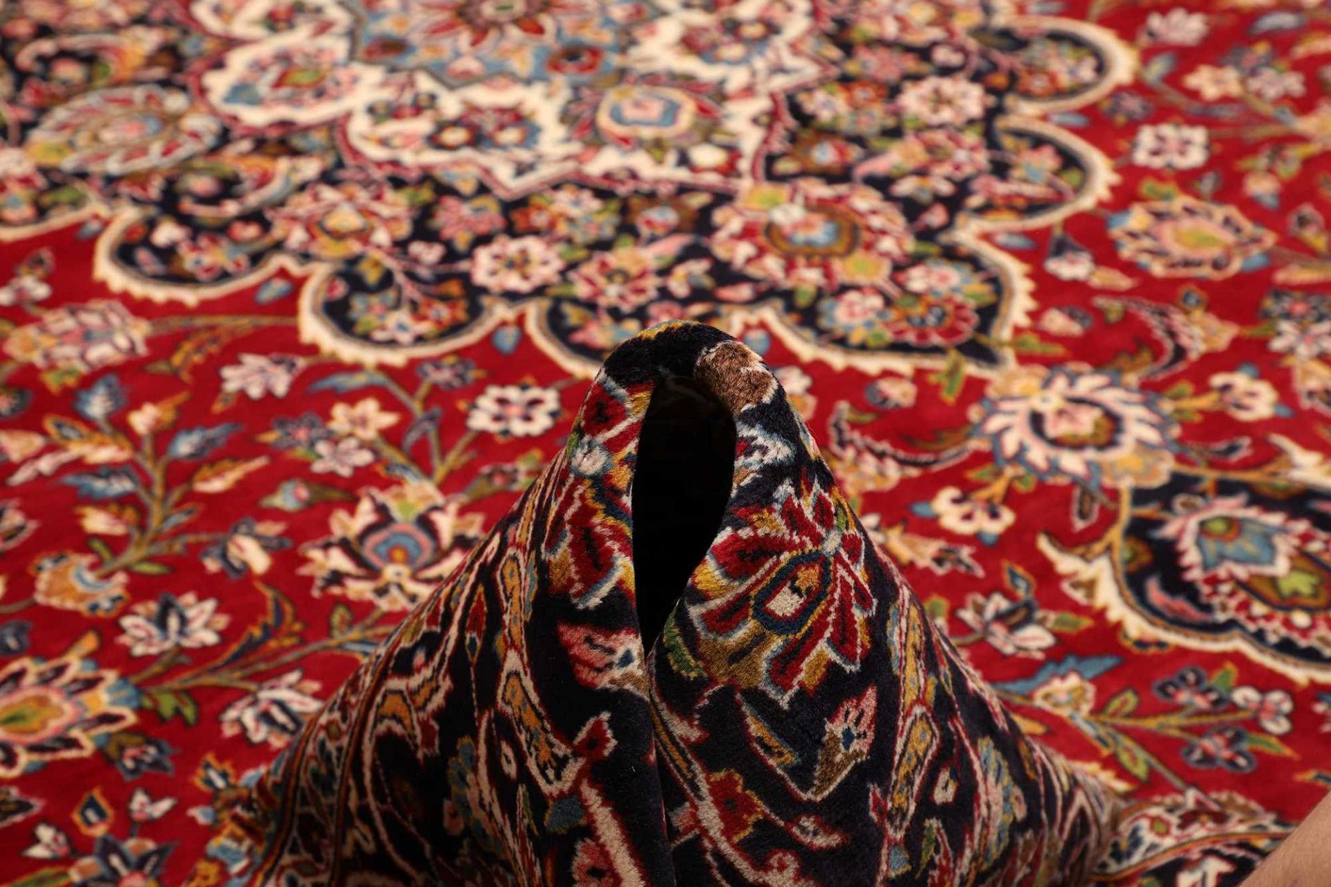 Kashan Persian Rug 307 × 426 cm, Wool, hand-knotted