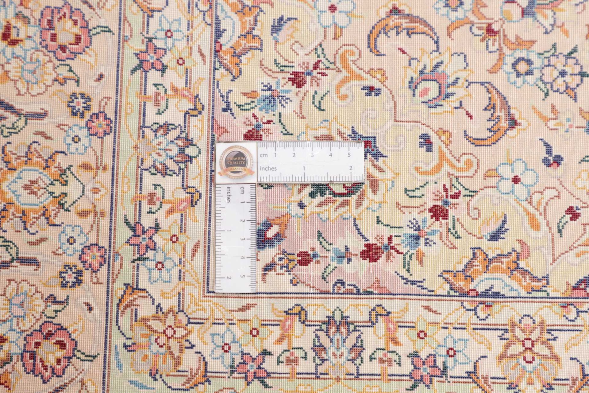 perserteppich-ghom-139-x-199-cm-seide-handgeknupft-exklusiv-11 Qom Persian Rug — hand-knotted, 139 × 199 cm, Silk