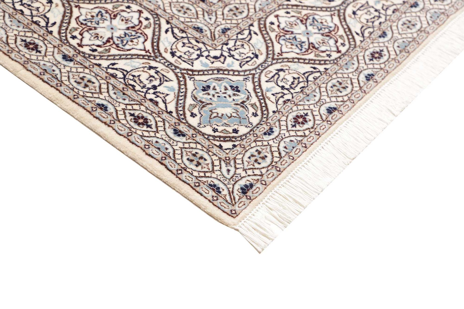 perserteppich-nain-213-x-311-cm-schurwolle-handgeknupft-exklusiv-4 Hand-Knotted Wool Nain Persian Rug, 213 × 311 cm