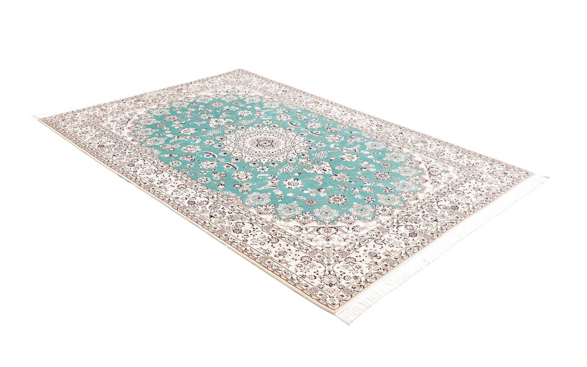 Nain Persian Rug — hand-knotted, 161 × 232 cm, Wool