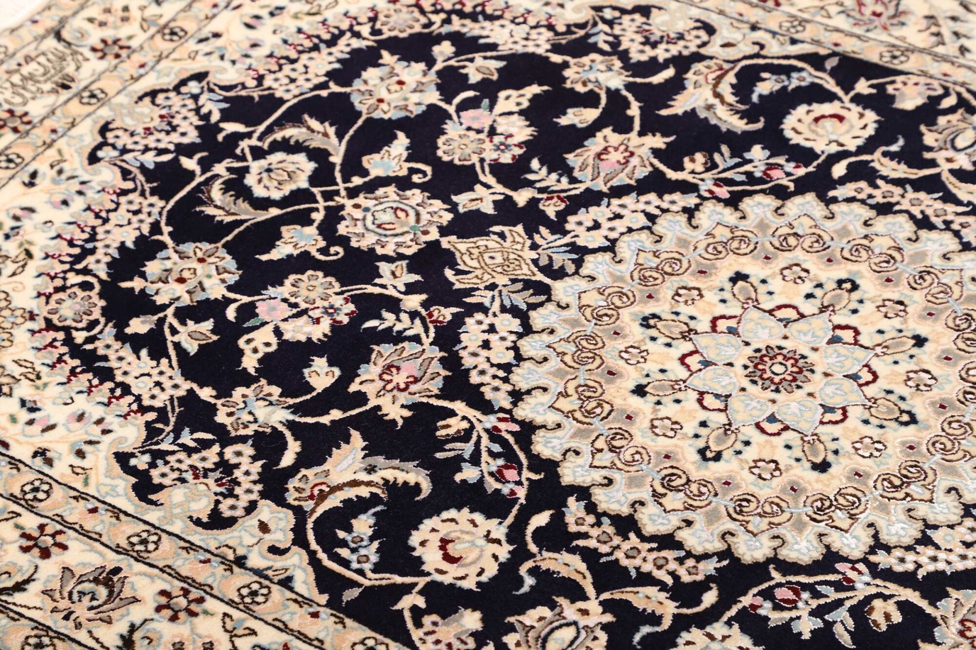 Nain Persian Rug 103 × 154 cm, Wool, hand-knotted