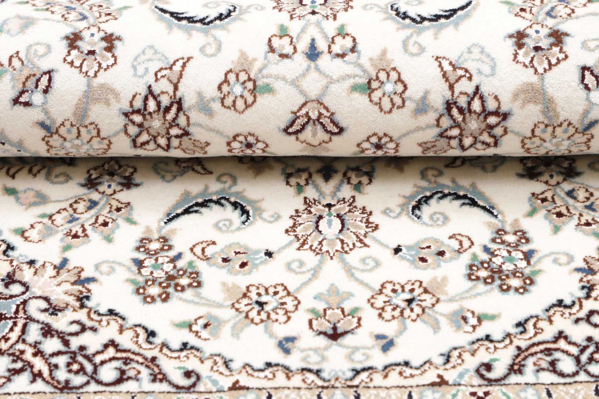 Nain Persian Rug — hand-knotted, 103 × 145 cm, Wool
