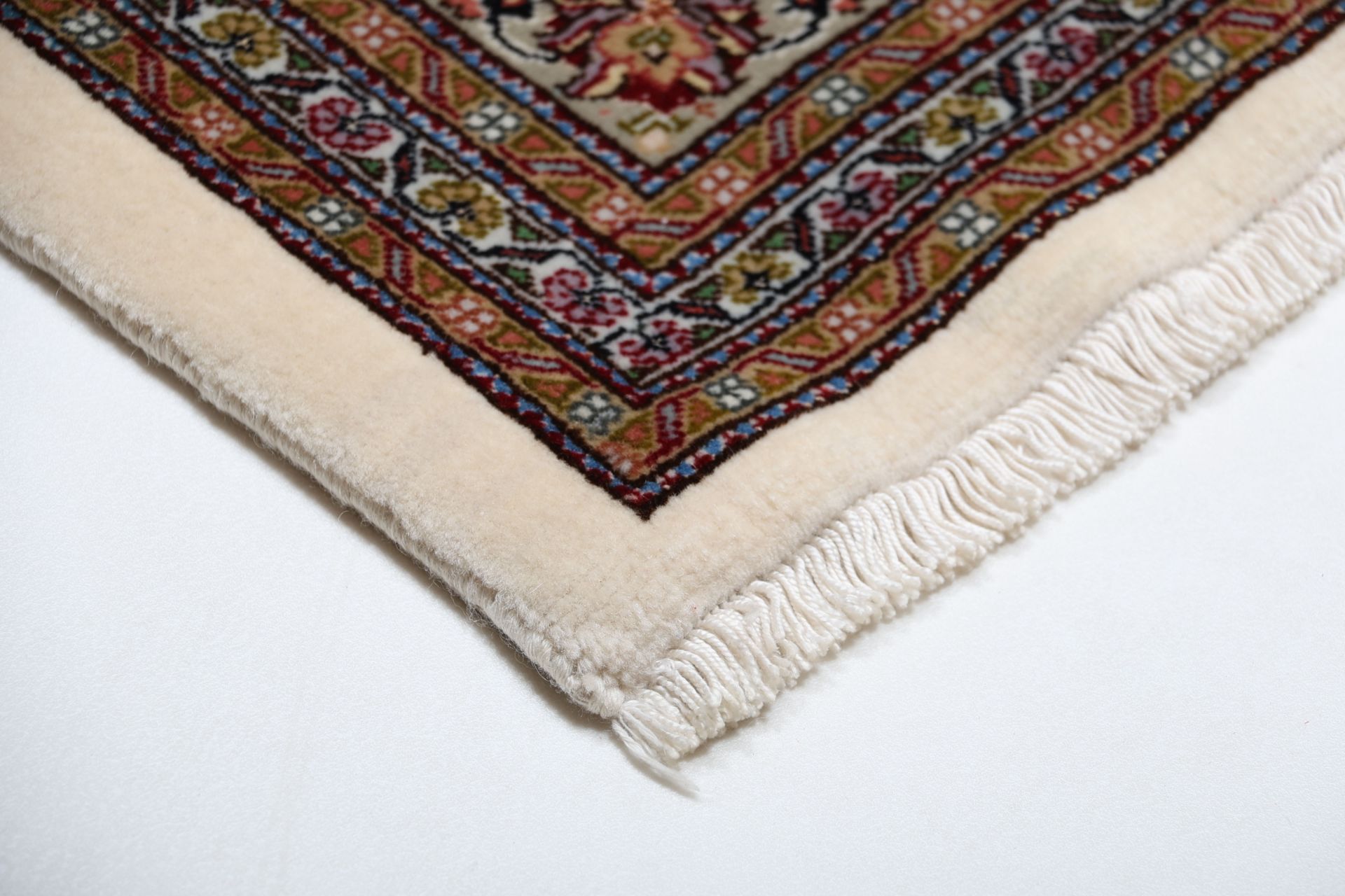 perserteppich-tabriz-200-x-205-cm-schurwolle-seide-handgeknupft-5 Tabriz Persian Rug 200 × 205 cm, Wool & Silk, hand-knotted