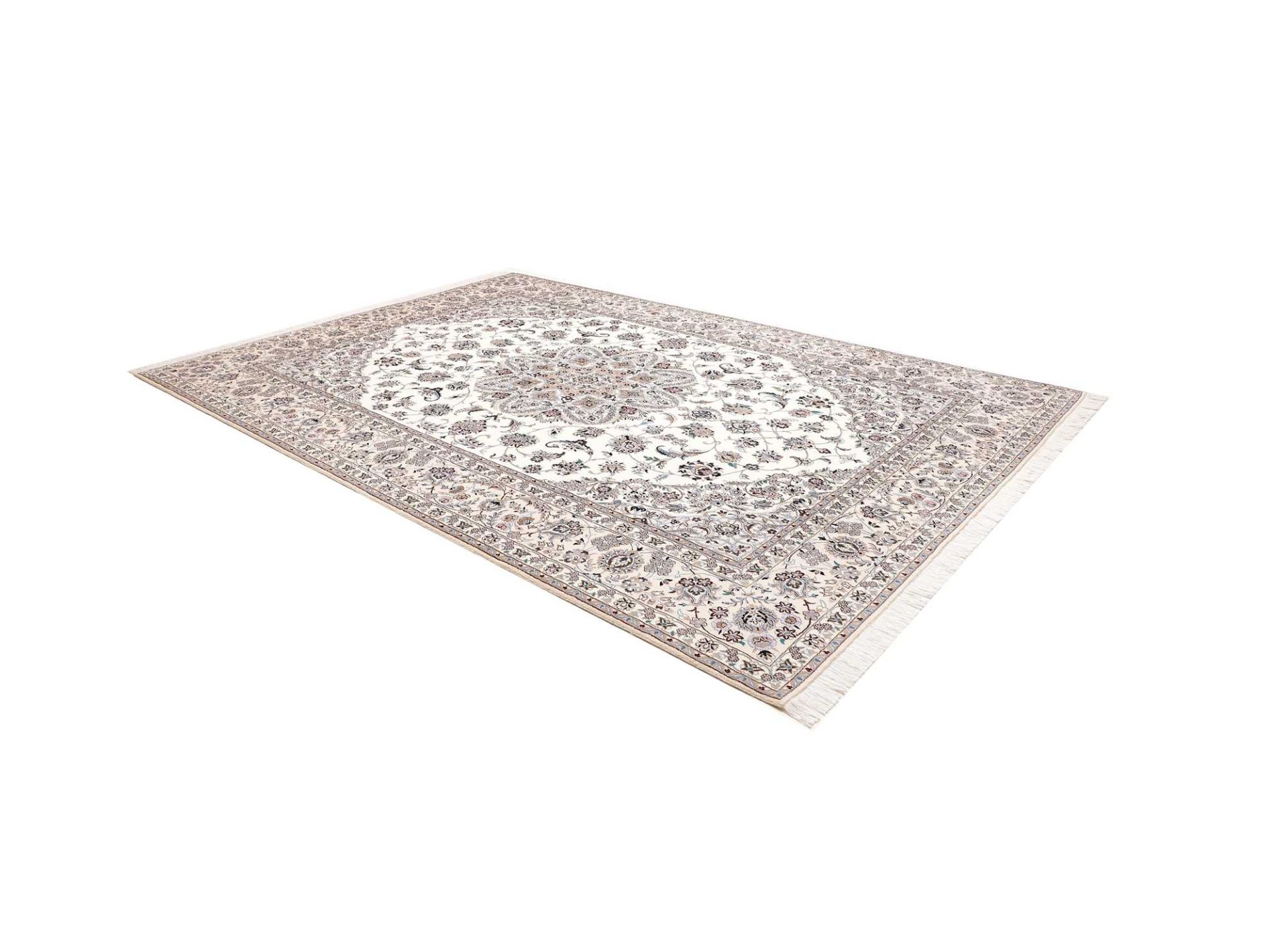 Nain Persian Rug — hand-knotted, 251 × 345 cm, Wool