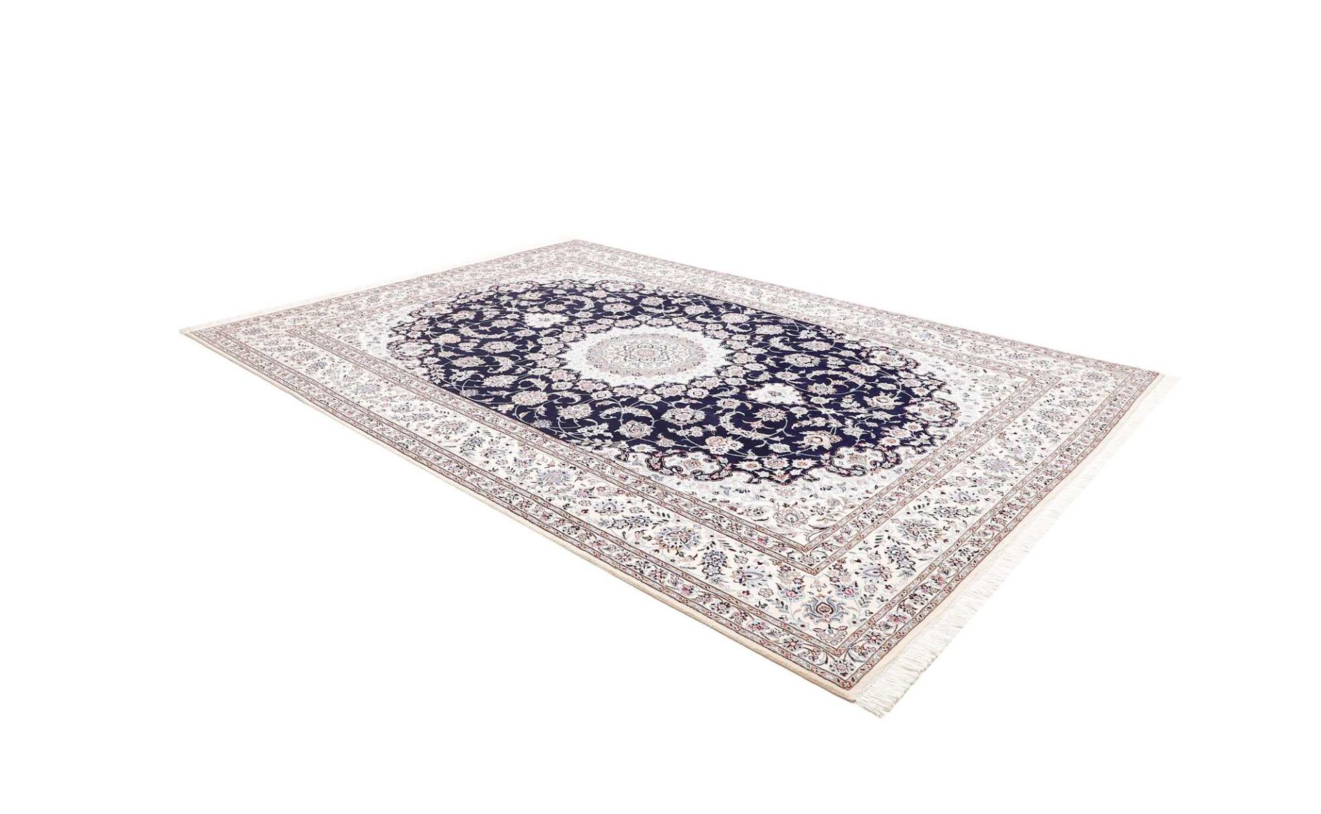 Nain Persian Rug — hand-knotted, 251 × 354 cm, Wool