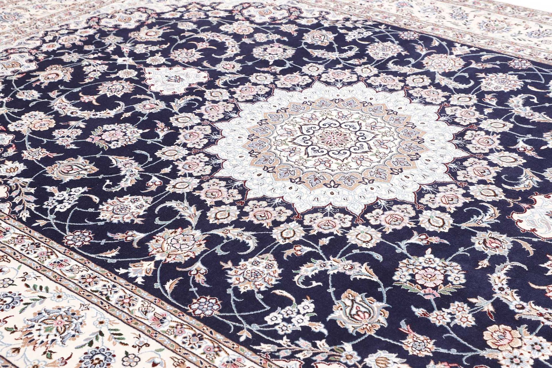 Nain Persian Rug — hand-knotted, 251 × 354 cm, Wool