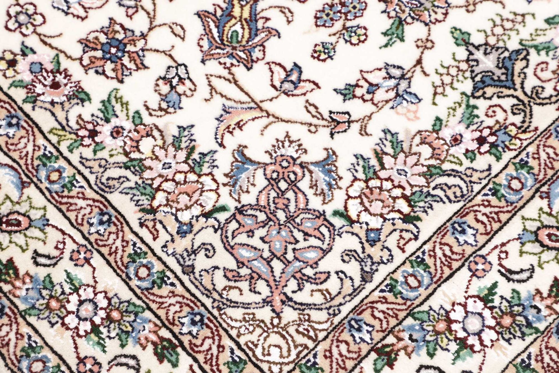 Nain Persian Rug 108 × 155 cm, Wool, hand-knotted