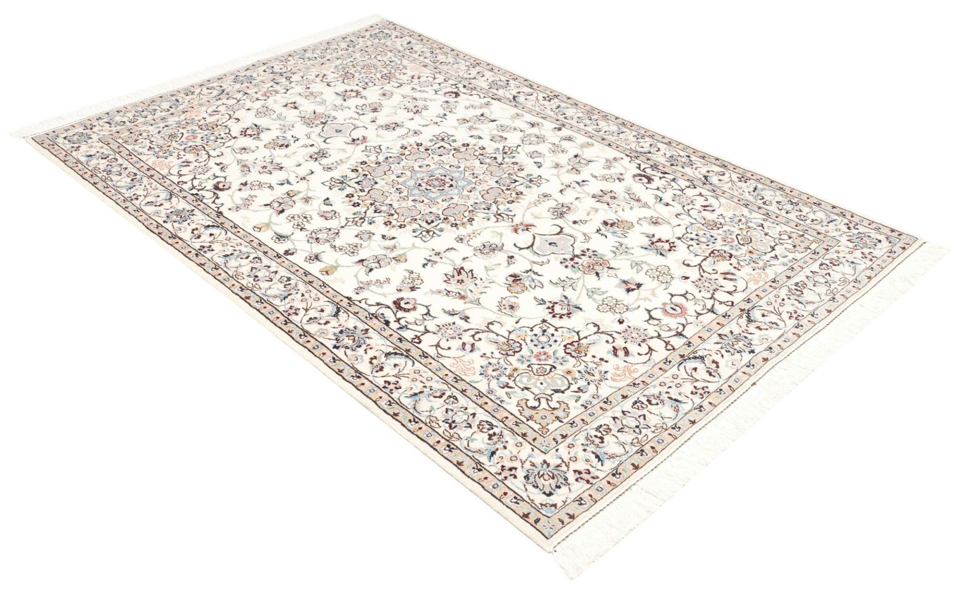 Nain Persian Rug — hand-knotted, 139 × 213 cm, Wool