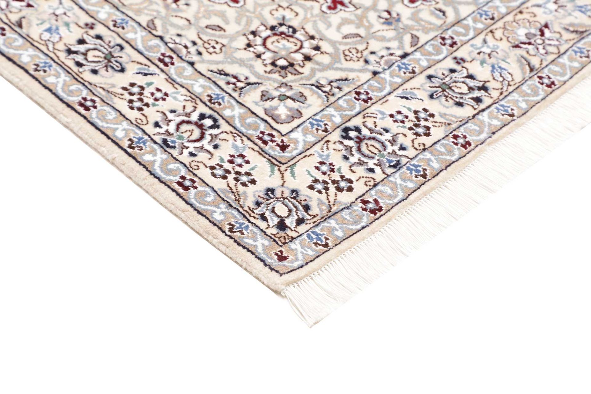 perserteppich-nain-114-x-174-cm-schurwolle-handgeknupft-exklusiv-4 Nain Persian Rug 114 × 174 cm, Wool, hand-knotted