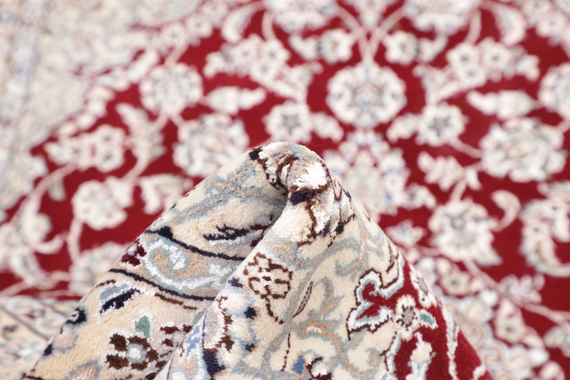 perserteppich-nain-114-x-174-cm-schurwolle-handgeknupft-exklusiv-8 Nain Persian Rug 114 × 174 cm, Wool, hand-knotted