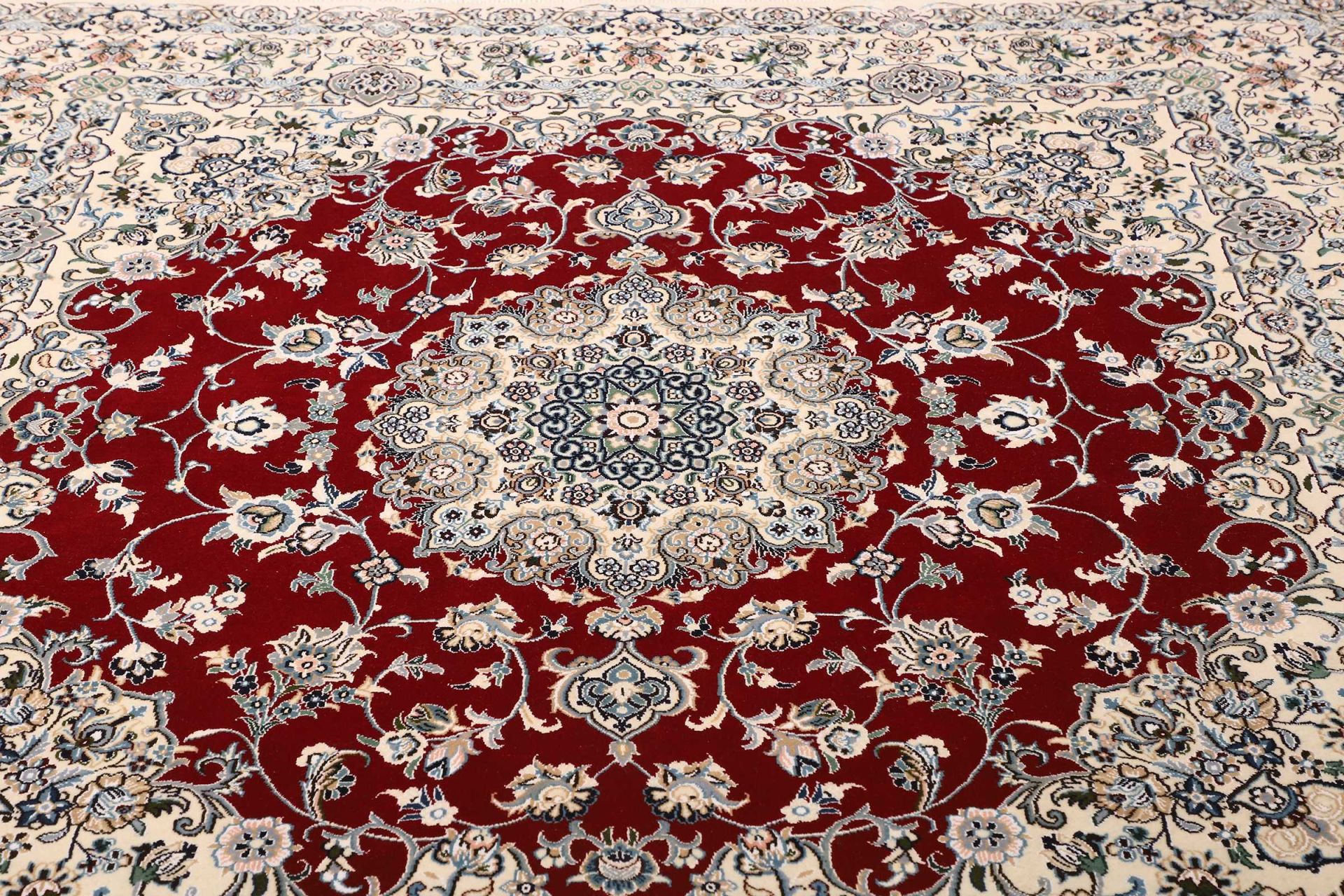 Nain Persian Rug — hand-knotted, 196 × 204 cm, Wool