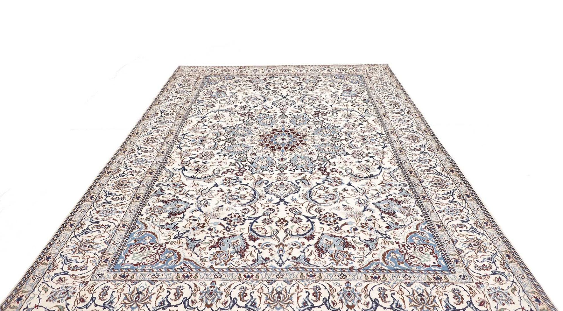 Nain Persian Rug 208 × 321 cm, Wool, hand-knotted