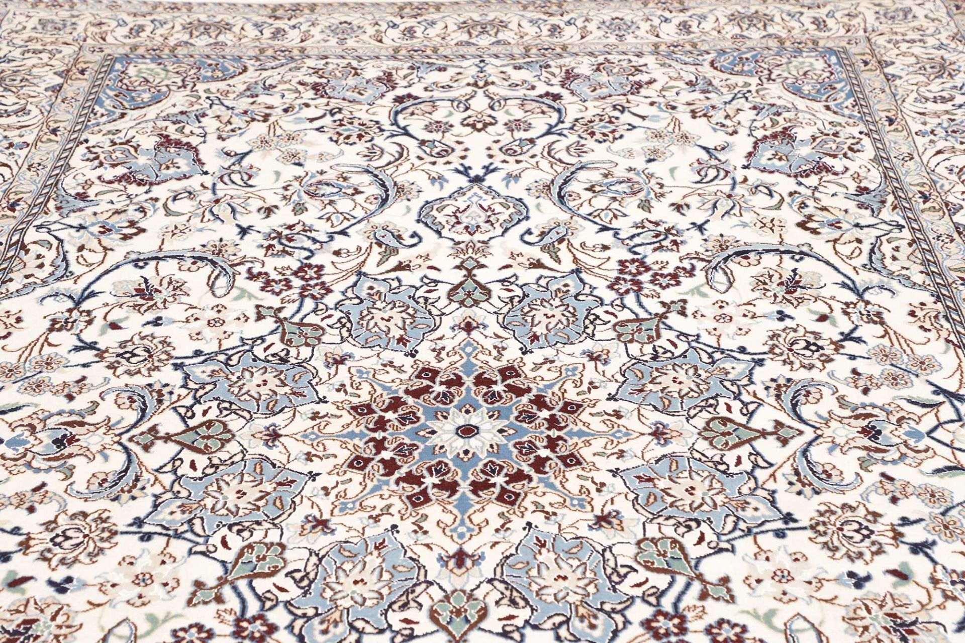 Nain Persian Rug 208 × 321 cm, Wool, hand-knotted