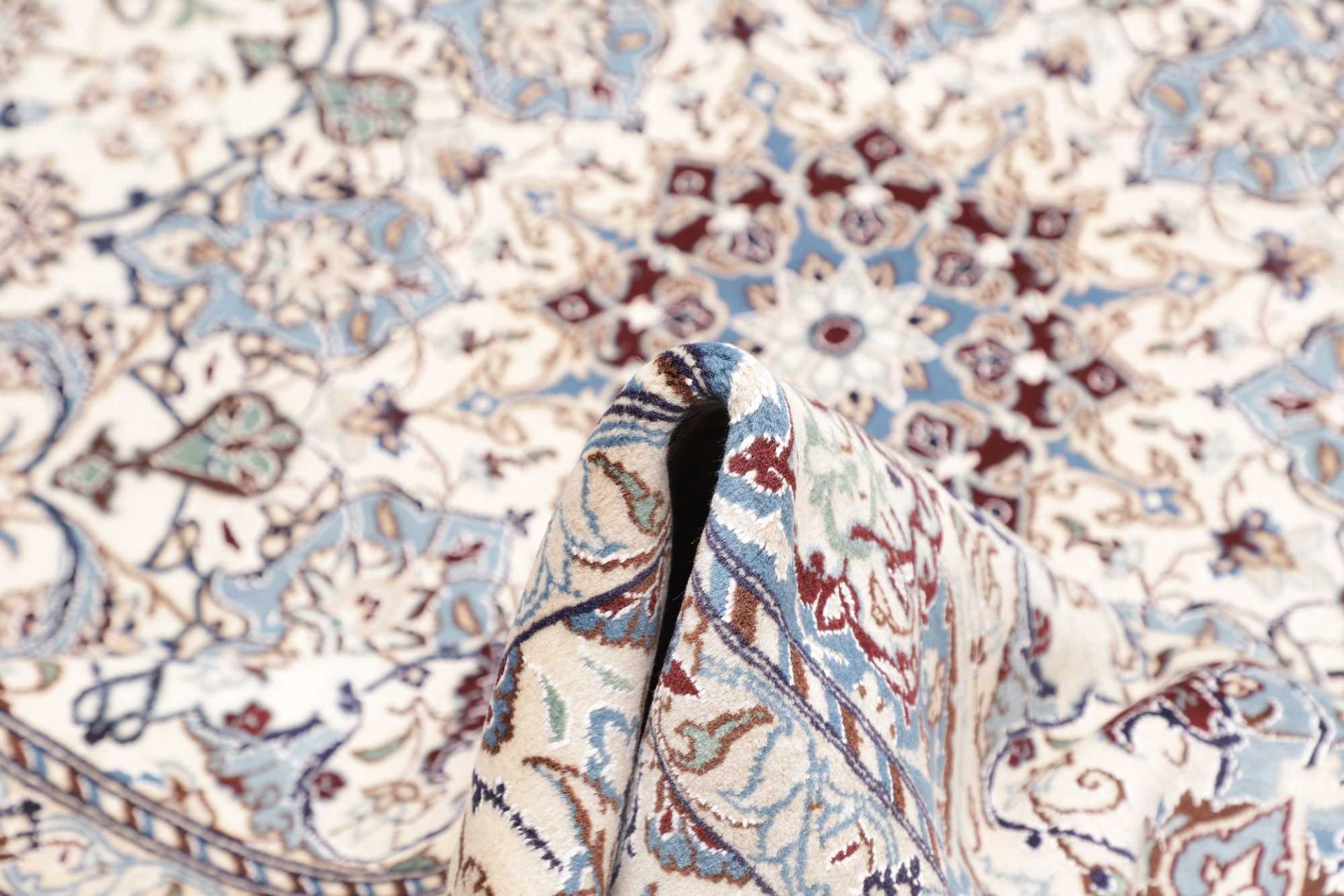 Nain Persian Rug 208 × 321 cm, Wool, hand-knotted
