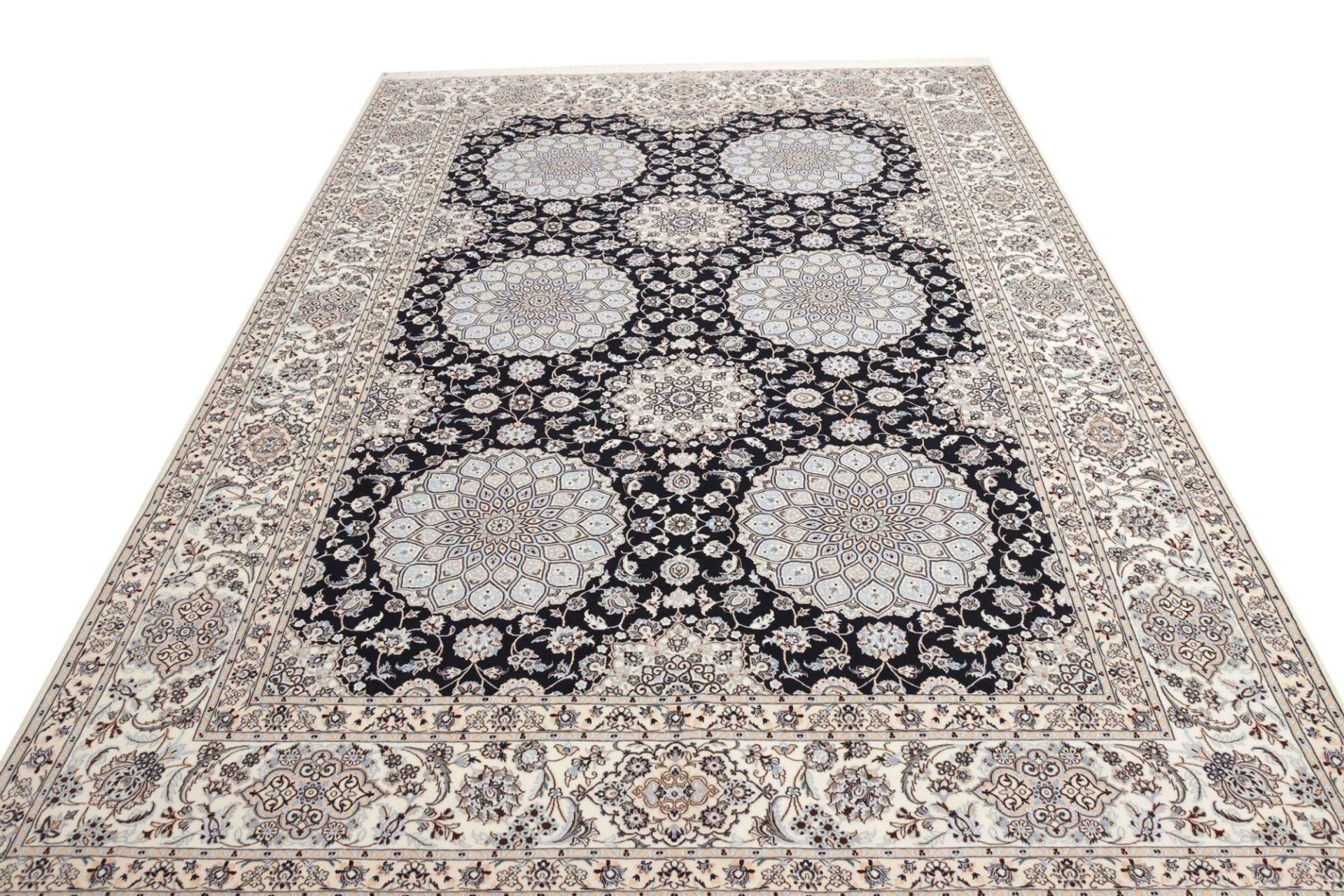 perserteppich-nain-214-x-311-cm-schurwolle-handgeknupft-exklusiv-3 Nain Persian Rug — hand-knotted, 214 × 311 cm, Wool