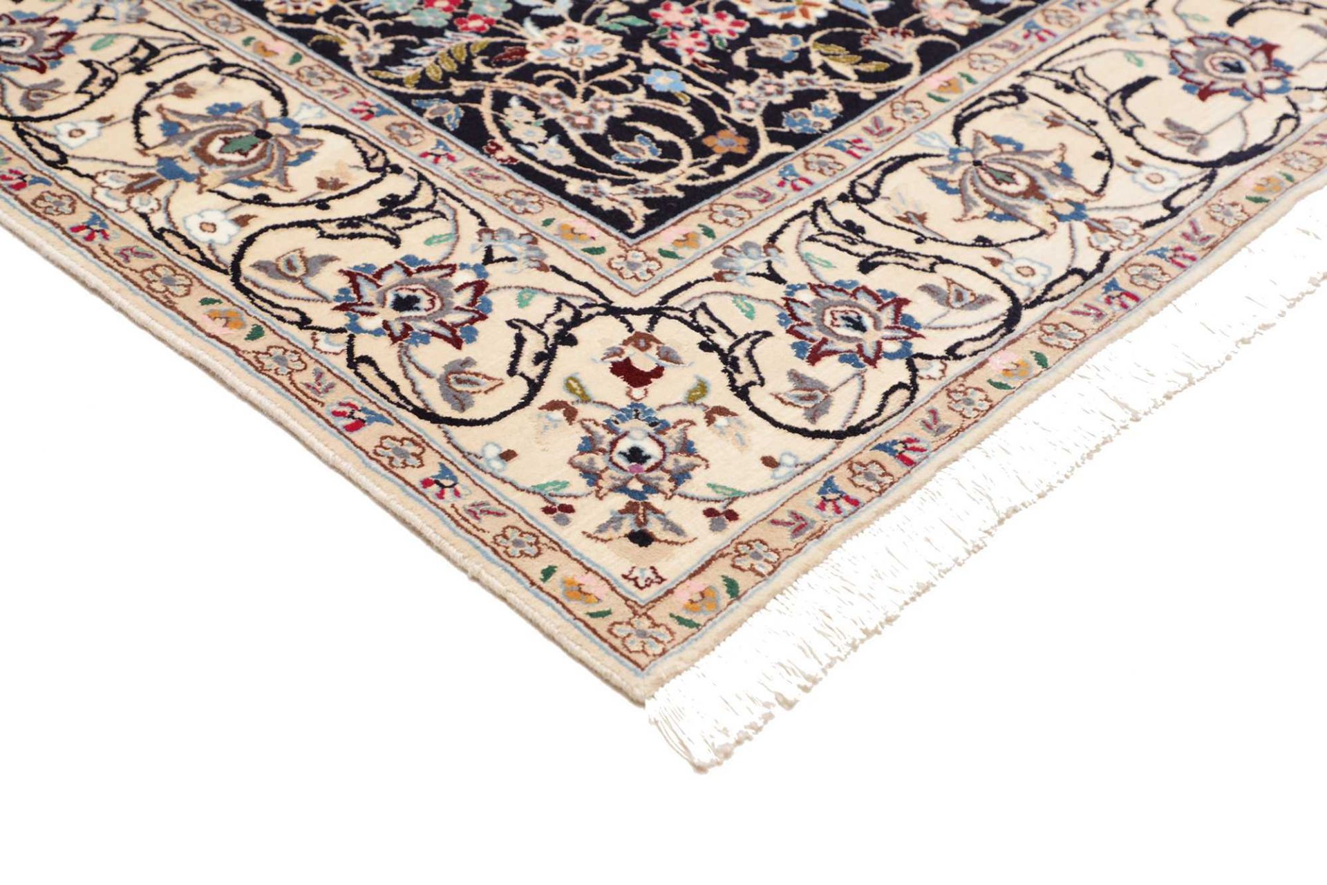 Nain Persian Rug — hand-knotted, 168 × 235 cm, Wool