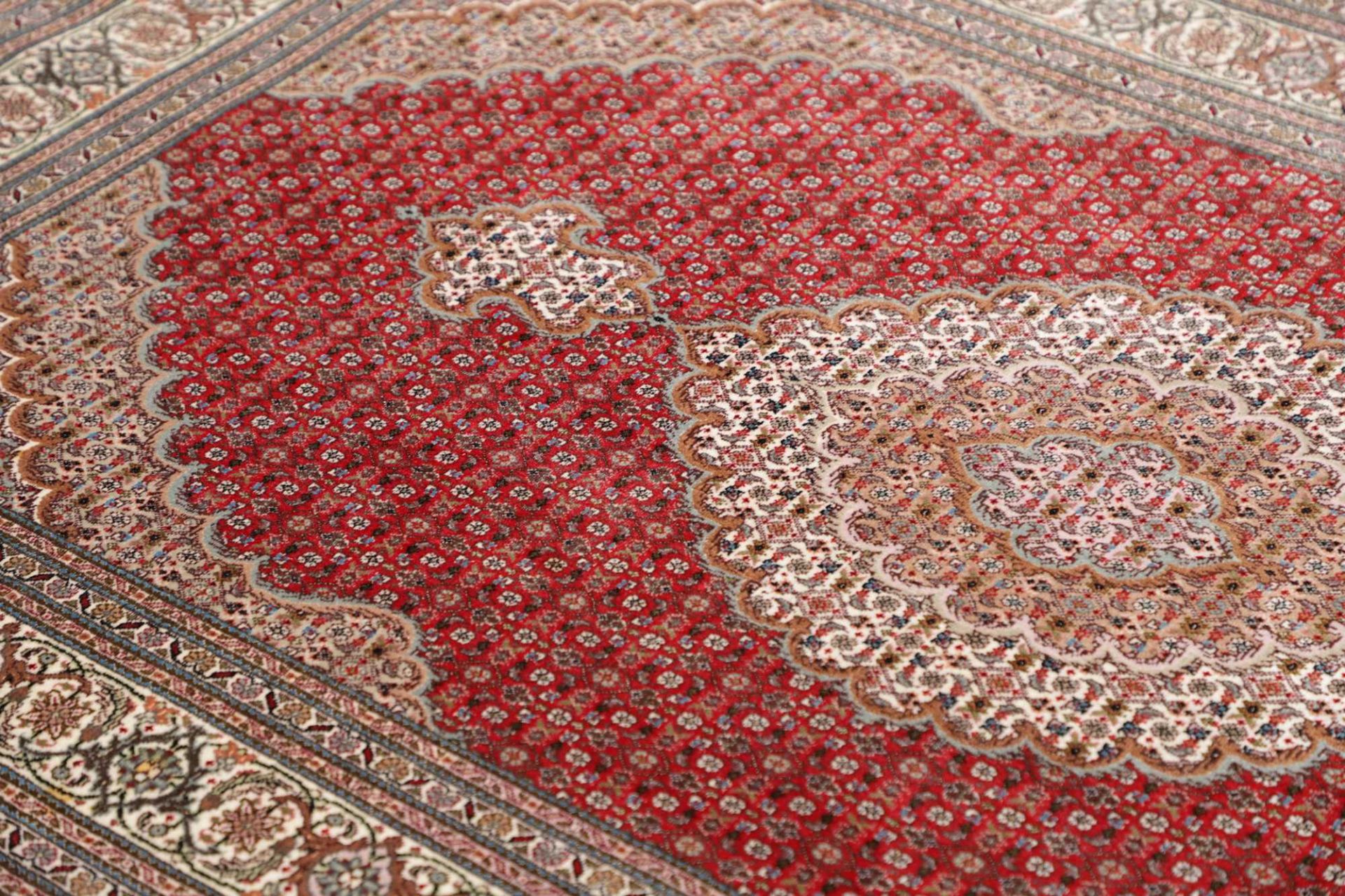 Tabriz Persian Rug — hand-knotted, 121 × 199 cm, Wool