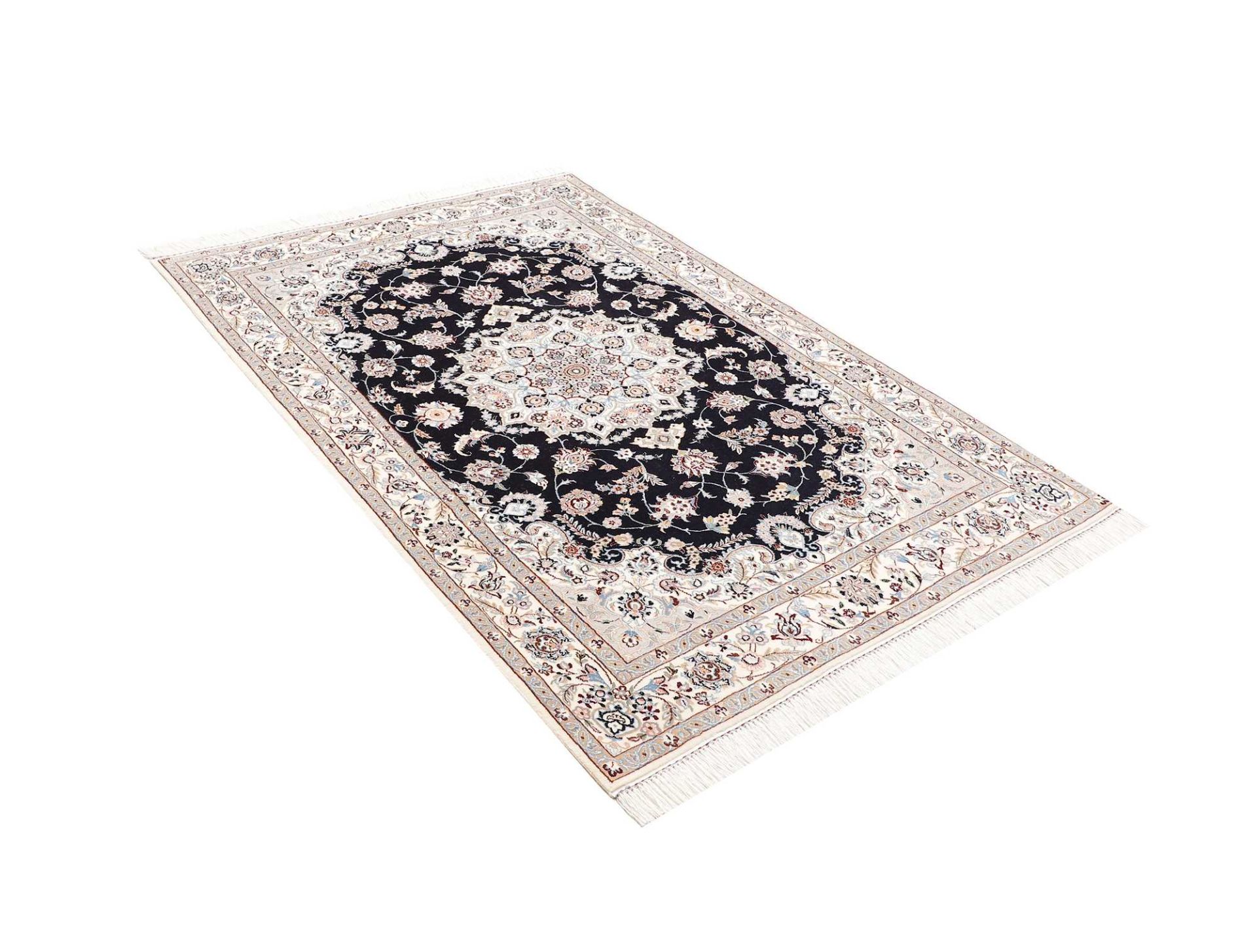 Hand-Knotted Wool Nain Persian Rug, 119 × 174 cm