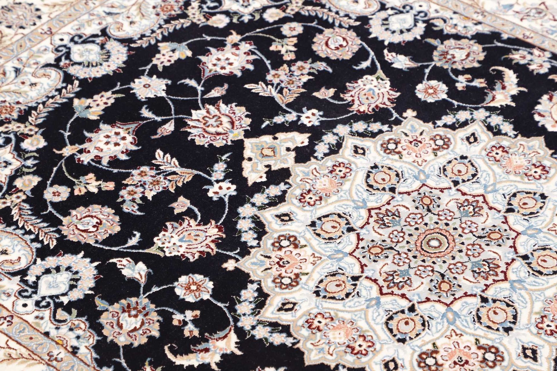 Hand-Knotted Wool Nain Persian Rug, 119 × 174 cm