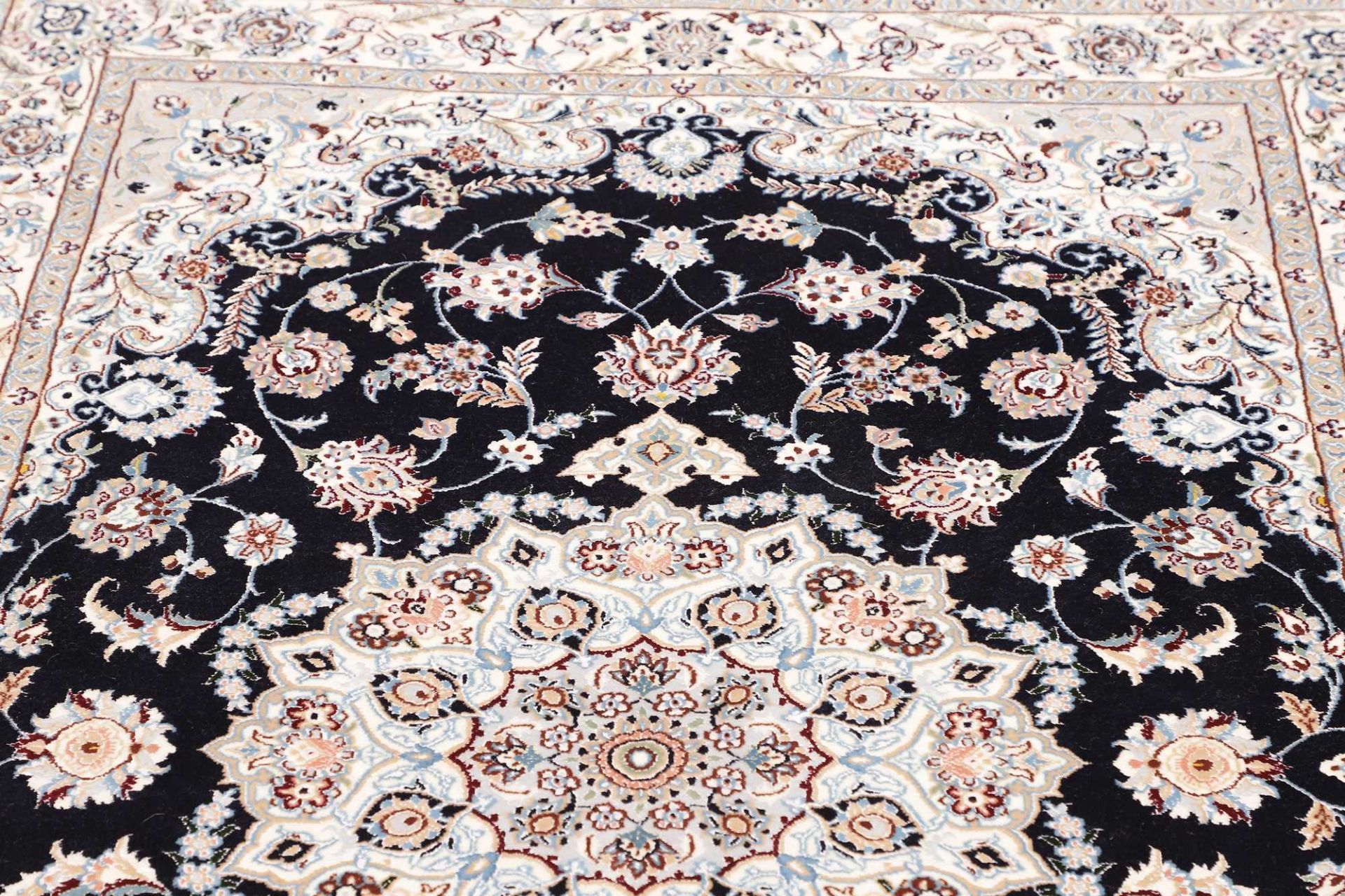 Hand-Knotted Wool Nain Persian Rug, 119 × 174 cm