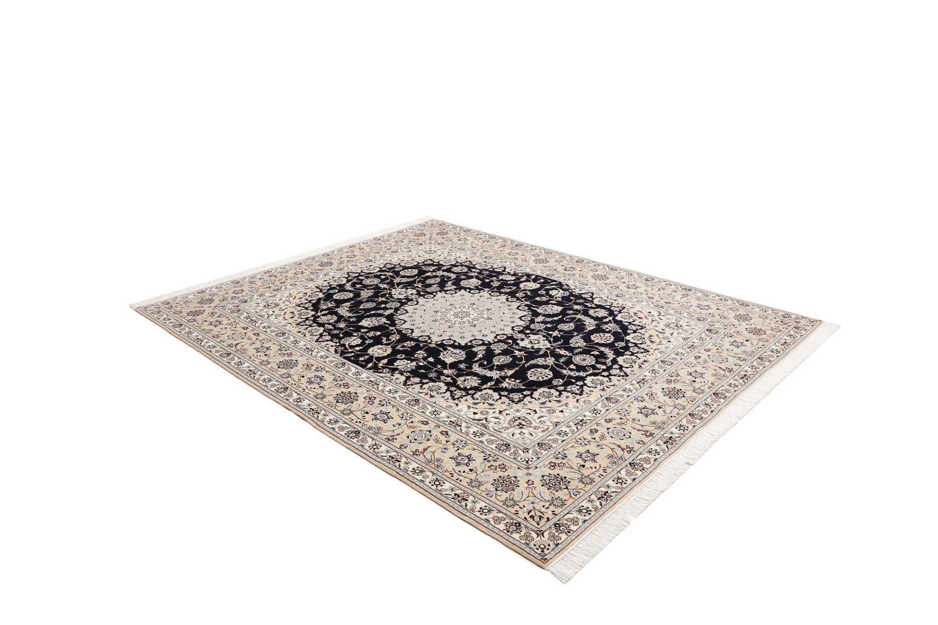 Hand-Knotted Wool Nain Persian Rug, 208 × 261 cm