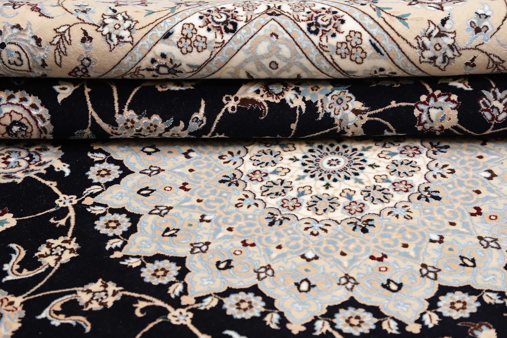 Hand-Knotted Wool Nain Persian Rug, 208 × 261 cm