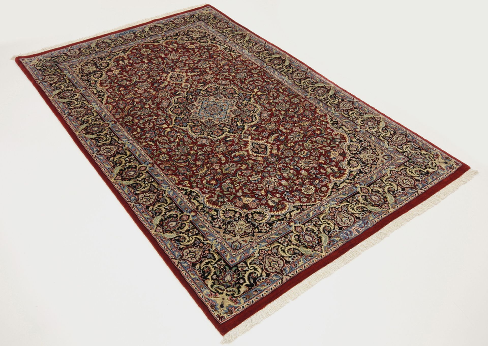 Isfahan Persian Rug — hand-knotted, 105 × 165 cm, Wool & Silk