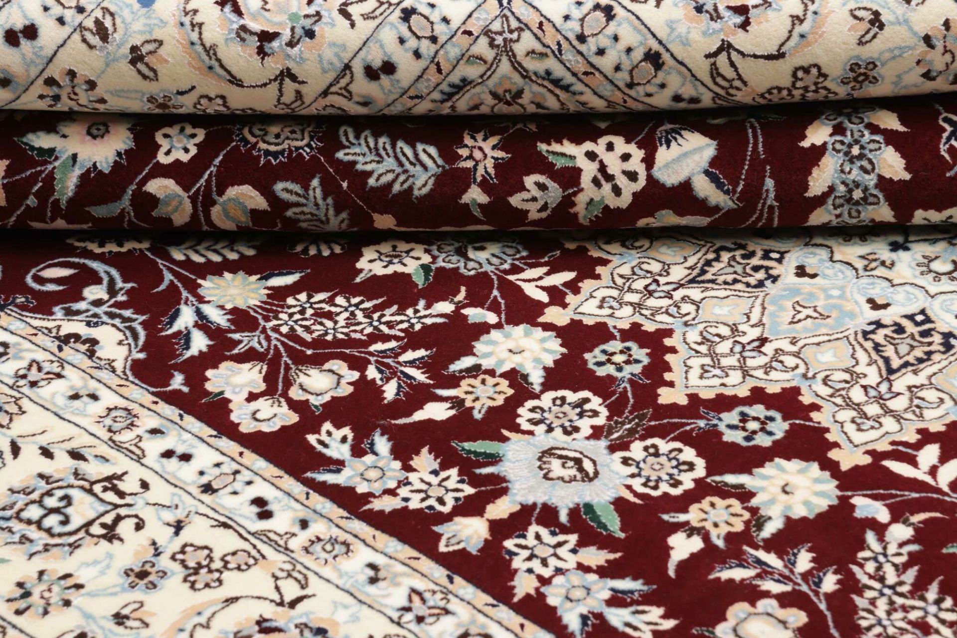 Nain Persian Rug 156 × 234 cm, Wool, hand-knotted