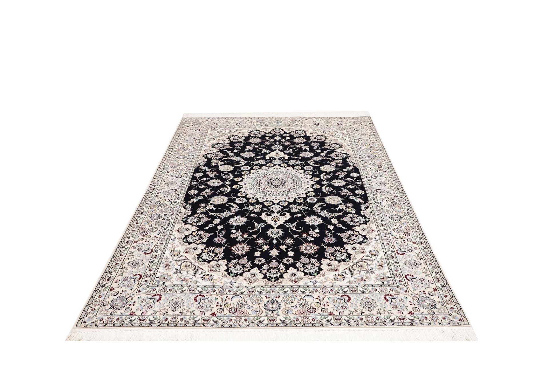 Nain Persian Rug 154 × 231 cm, Wool, hand-knotted